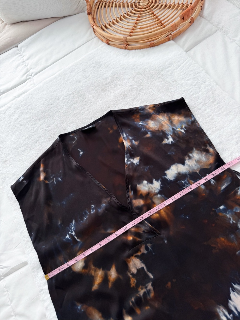 Riverside Tool & Dye Luca Silk Charmeuse Kaftan Midi Dress Black Tie Dye - Picture 15 of 16
